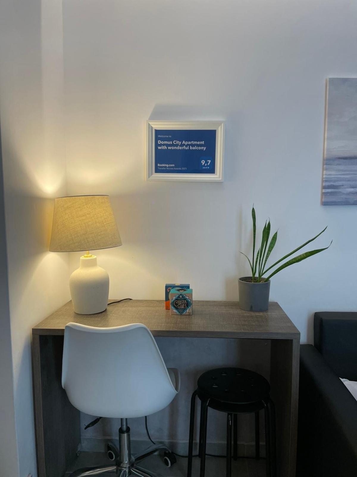 Domus City Apartment With Wonderful Balcony Солун Екстериор снимка