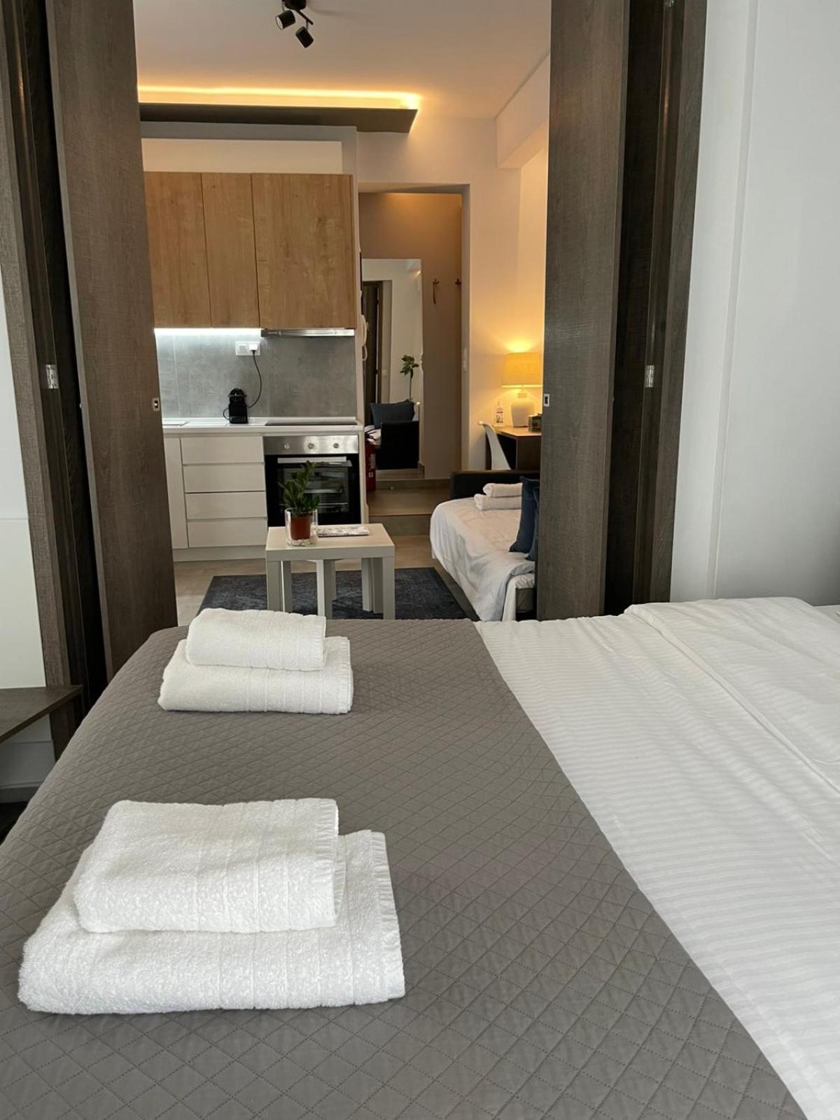 Domus City Apartment With Wonderful Balcony Солун Екстериор снимка
